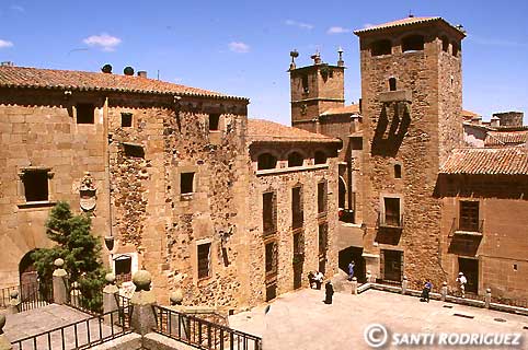Resultado de imagen de Ciudad vieja de Cáceres
